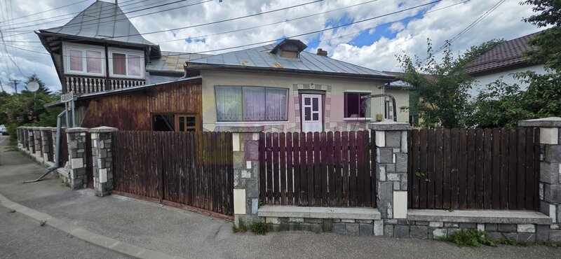 Casa cu 5 camere de vanzare in Breaza